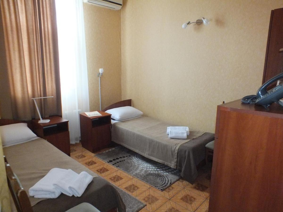 Vorontsovskiy Hotel Melitopolʼ Extérieur photo