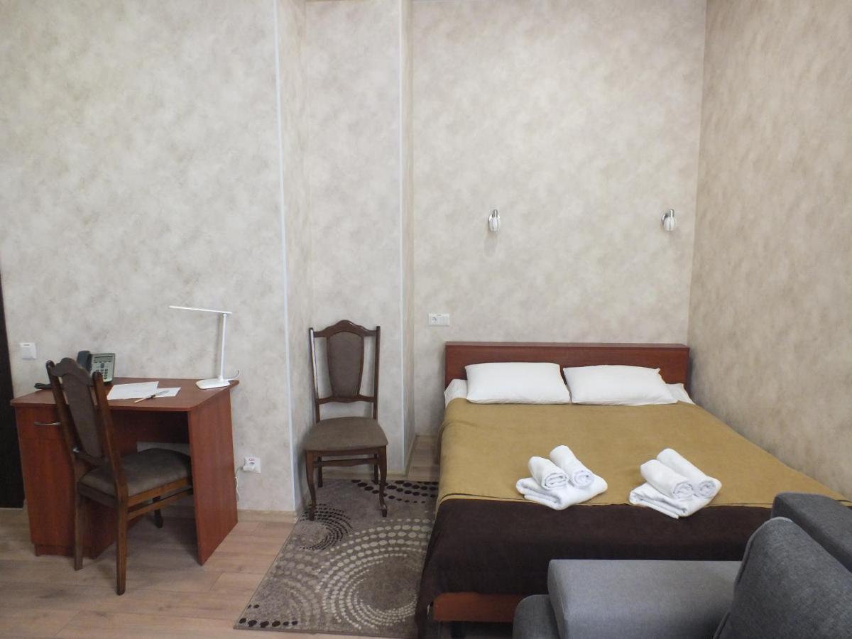 Vorontsovskiy Hotel Melitopolʼ Extérieur photo