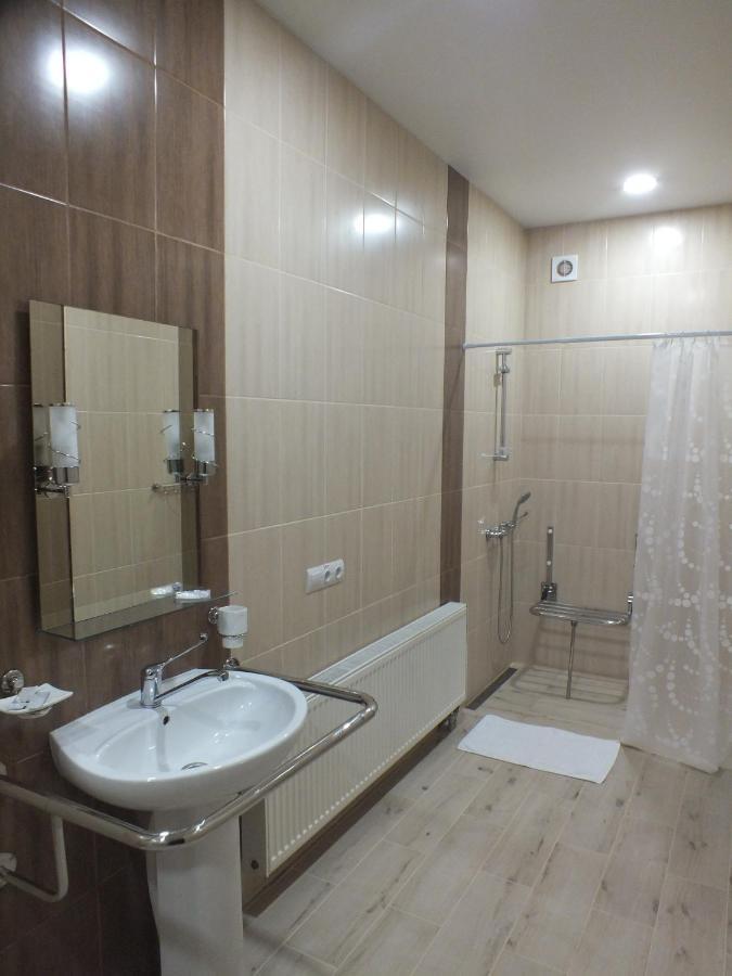 Vorontsovskiy Hotel Melitopolʼ Extérieur photo