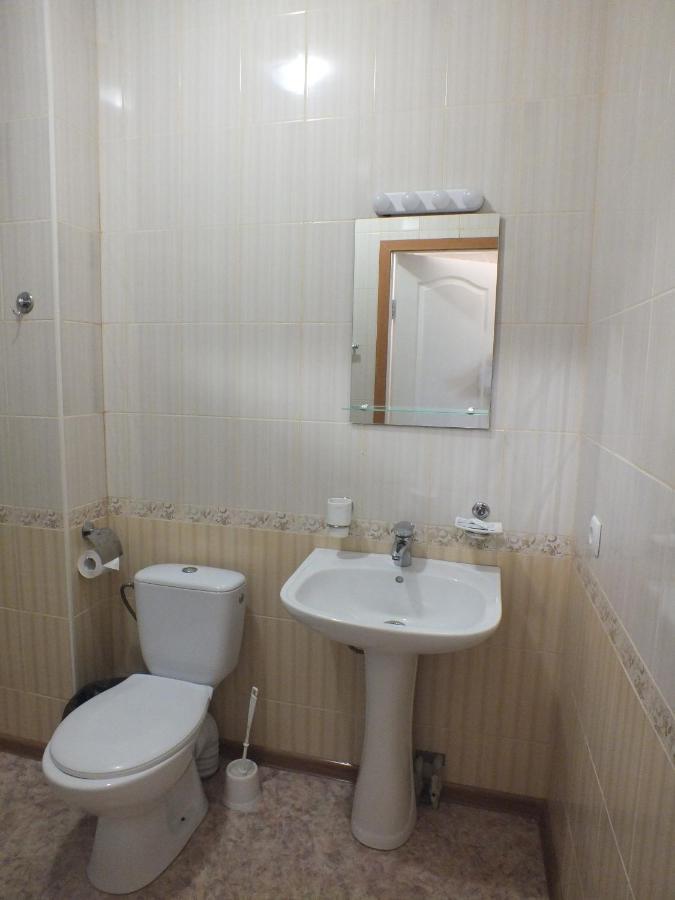 Vorontsovskiy Hotel Melitopolʼ Extérieur photo