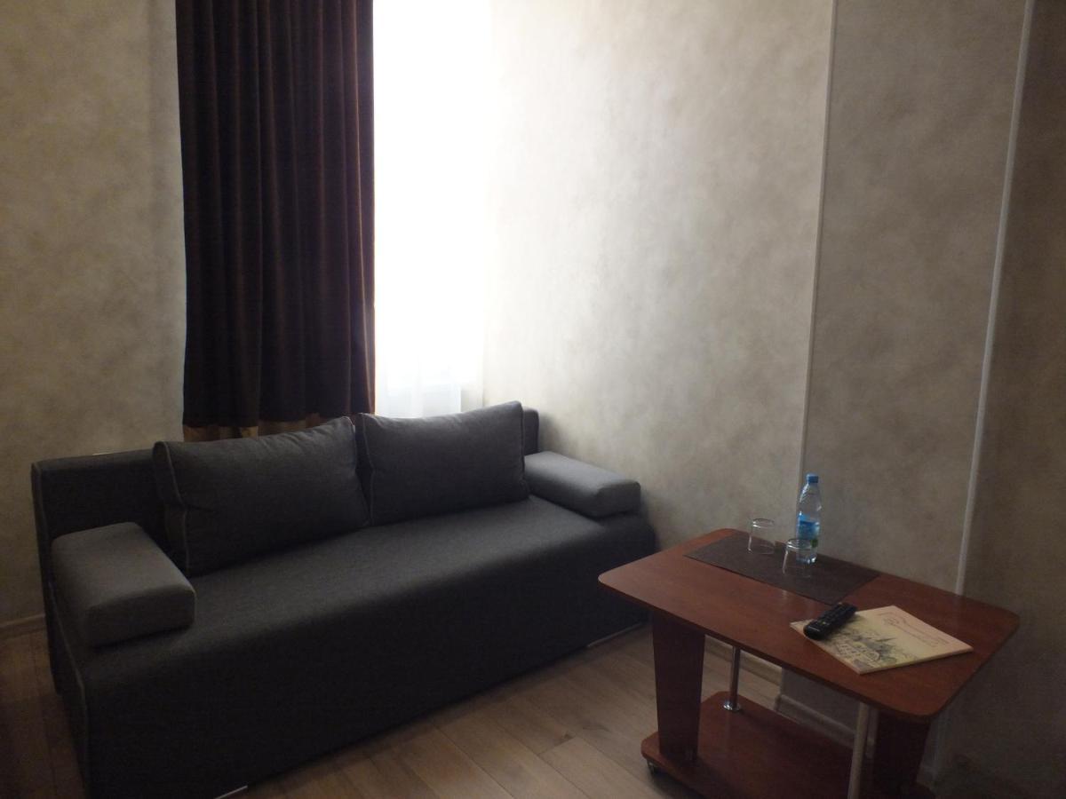 Vorontsovskiy Hotel Melitopolʼ Extérieur photo