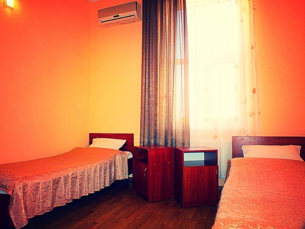 Vorontsovskiy Hotel Melitopolʼ Extérieur photo